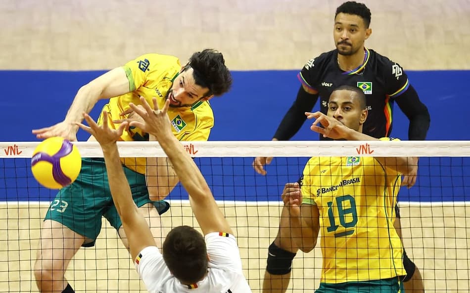 Seleção masculina de vôlei em ação durante a VNL