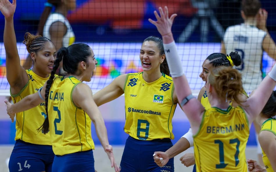 Brasil lidera a VNL feminina com 100% de aproveitamento
