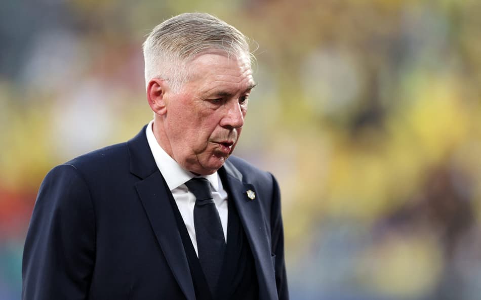 Carlo Ancelotti durante a estreia do Brasil na Copa do Mundo, diante do Marrocos