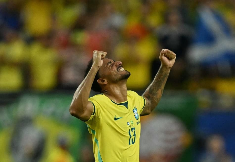 Danilo, lateral da Seleção Brasileira, durante vitória do Brasil sobre a Escócia, na terceira rodada da Copa do Mundo