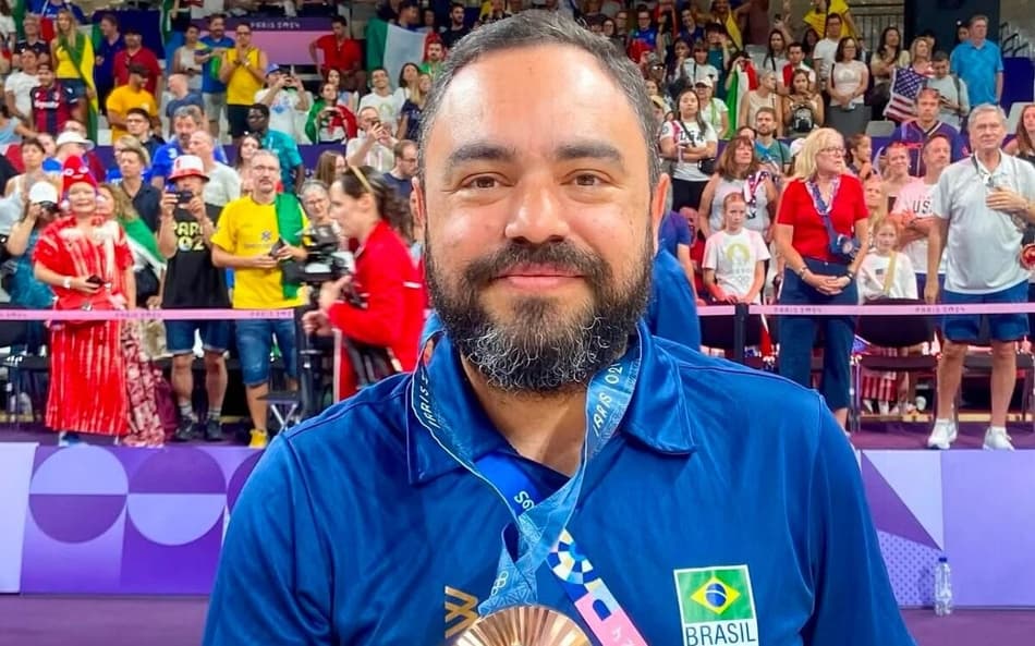 O fisioterapeuta Fernandinho está afastado da seleção brasileira