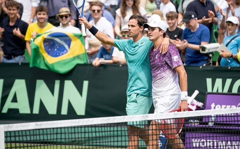 Daniel Altmaier e João Fonseca comemoram vitória no ATP 500 de Halle