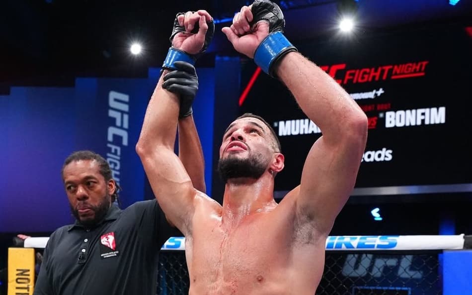 Gabriel Bonfim em vitória sobre Belal Muhammad no UFC Vegas 118 (Foto: Reprodução/Instagram/UFC Brasil)