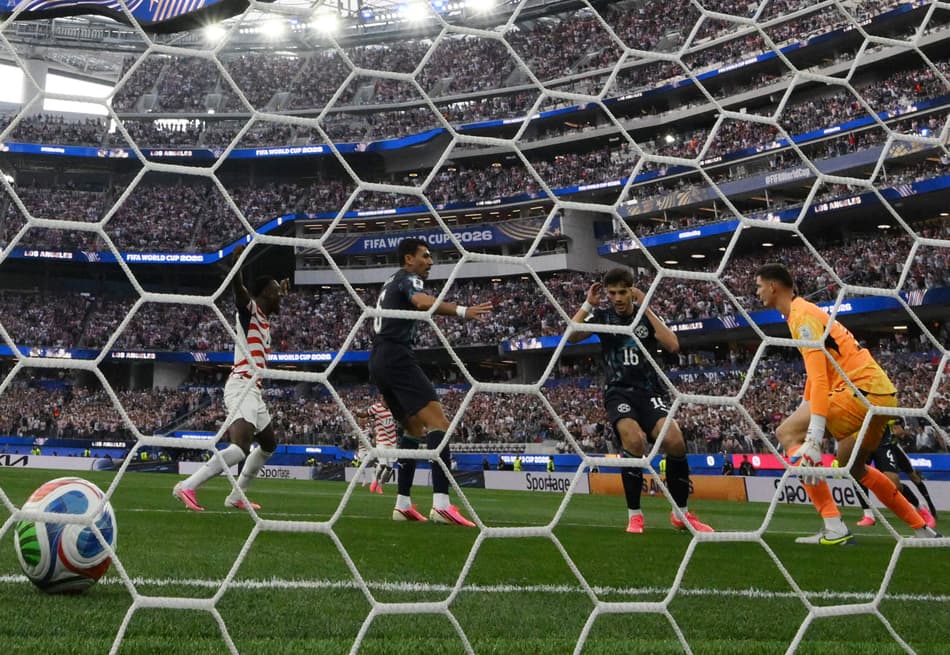 Bobadilla faz gol contra em Estados x Paraguai pela Copa do Mundo