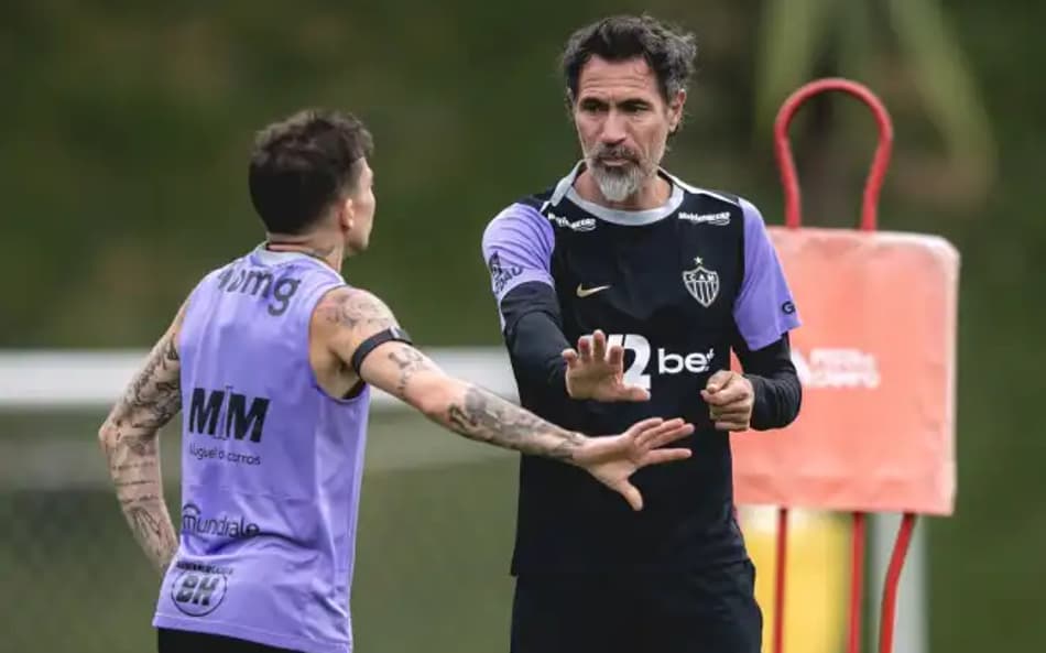 Bernard revela que recebeu propostas de clubes brasileiros antes de voltar ao Atlético-MG