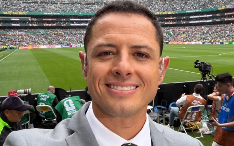 Maior artilheiro do México, Chicharito Hernandez trabalha como comentarista na Copa (Reprodução)