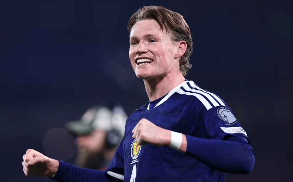 O meia Scott McTominay retorna à Escócia (Foto: DIvulgação/Fifa)