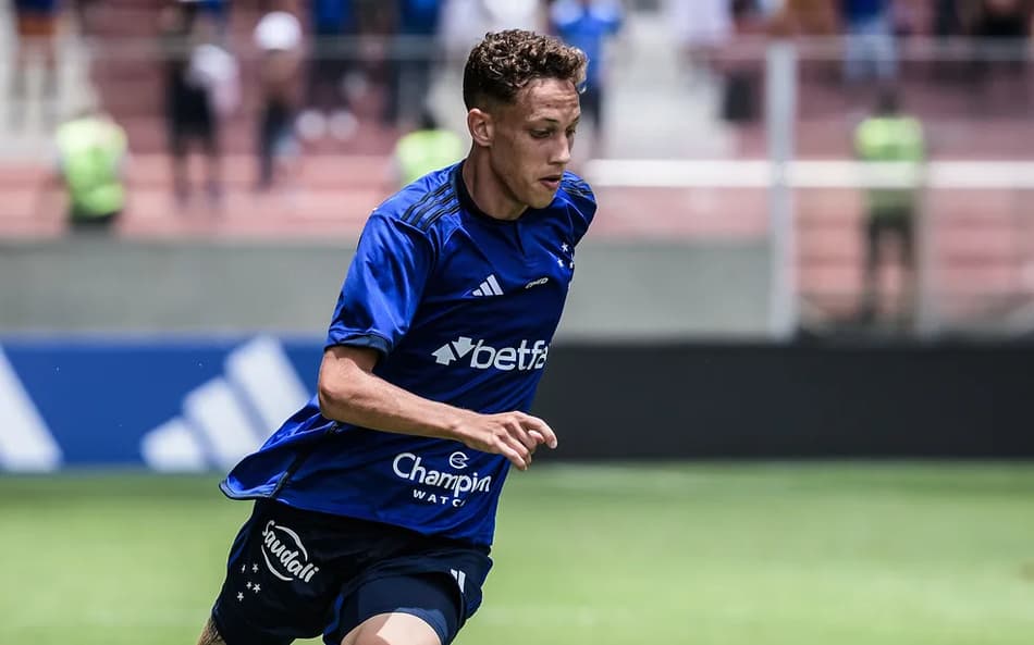 Ian Luccas pelo Cruzeiro (Foto: Gustavo Aleixo/Cruzeiro)