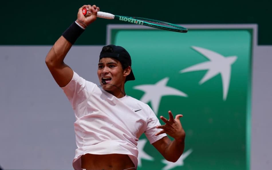 Guto Miguel em uma das vitórias em Roland Garros (Foto: Divulgação)