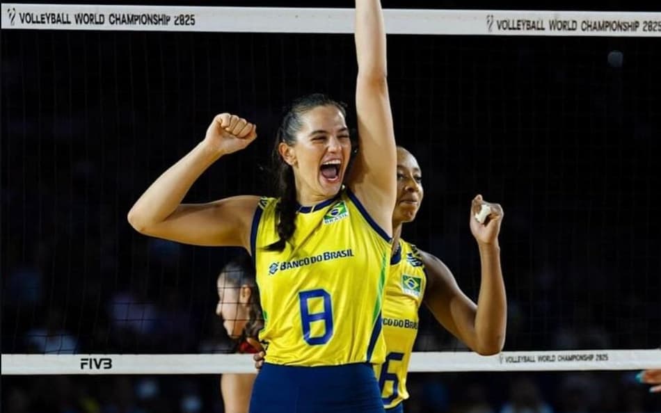 Julia Kudiess pela Seleção Brasileira, que estreia na VNL contra a Holanda (Foto: Reprodução/ Instagram)