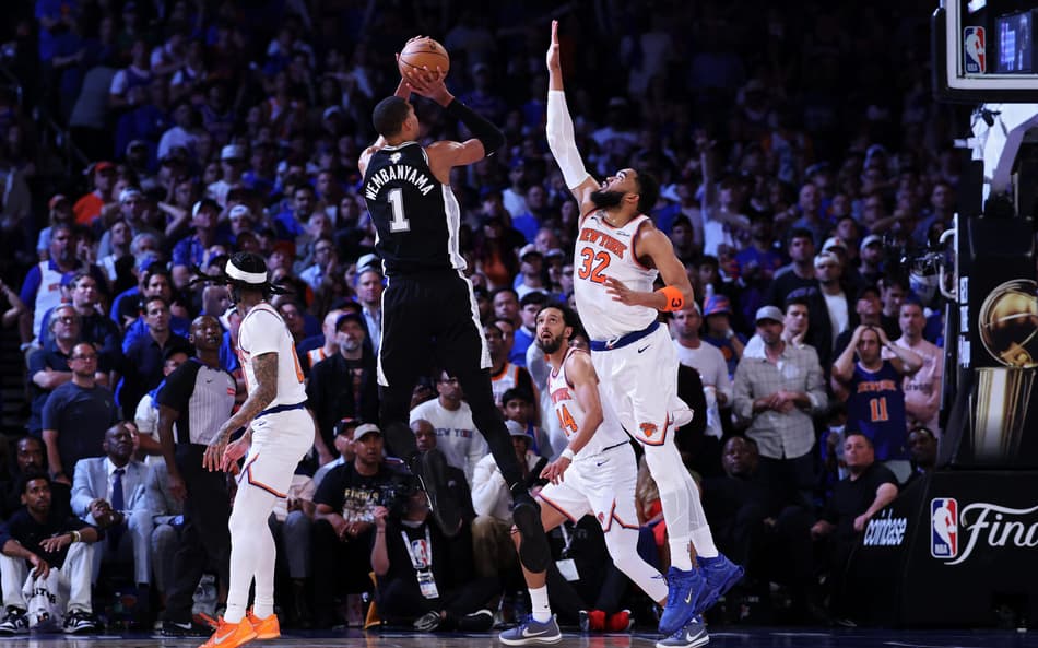Victor Wembanyama durante o jogo 4 entre Knicks e Spurs nas finais da NBA