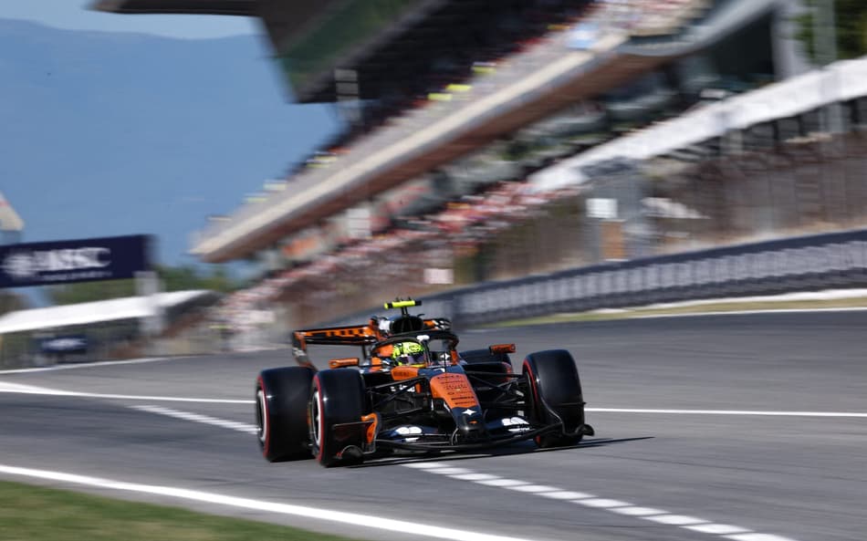 Lando Norris, da McLaren, liderou o Treino Livre 2 no Circuito da Catalunha
