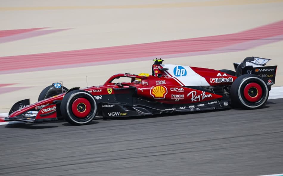 Carro da Ferrari em 2025, modelo testado por Rafa Câmara (Foto: Reprodução/Ferrari)