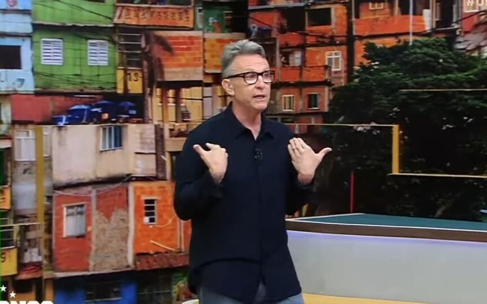 Craque Neto durante programa na Band