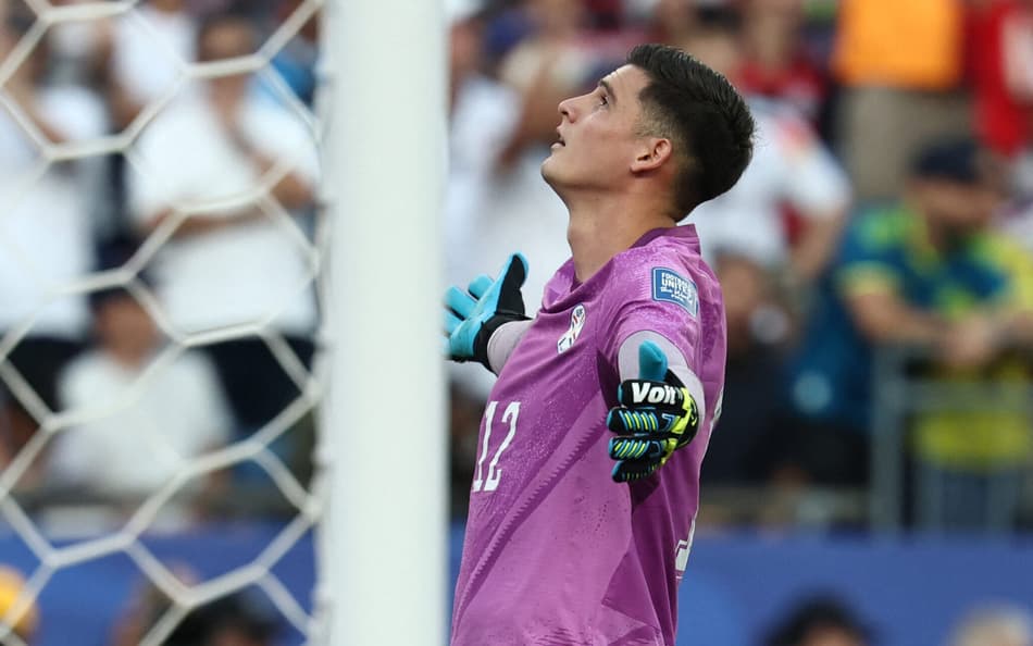 Conheça Orlando Gill, herói do Paraguai que bancou ex-Botafogo e parou a Alemanha na Copa