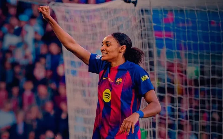 Salma Paralluelo deixou o Barcelona ao término do seu contrato. (Barcelona/Divulgação)