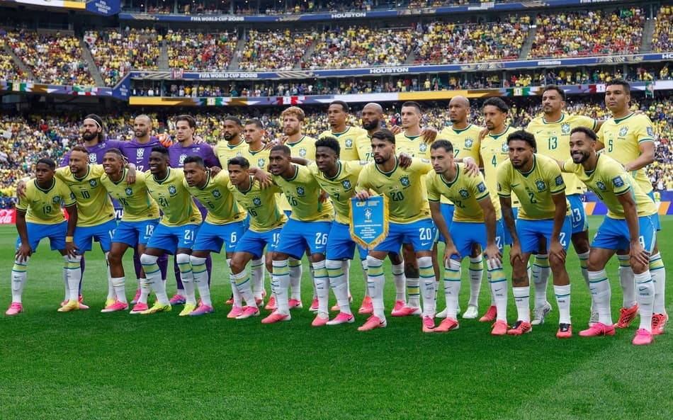 Seleção posada para o jogo contra o Japão, em Houston (Foto: Rafael Ribeiro/CBF)