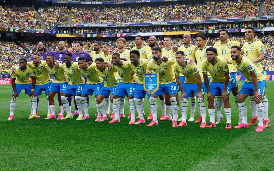 Seleção posada para o jogo contra o Japão, em Houston (Foto: Rafael Ribeiro/CBF)