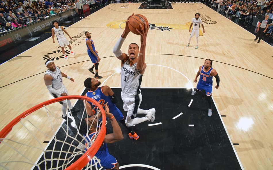 New York Knicks x San Antonio Spurs pelo jogo 2 das finais da NBA