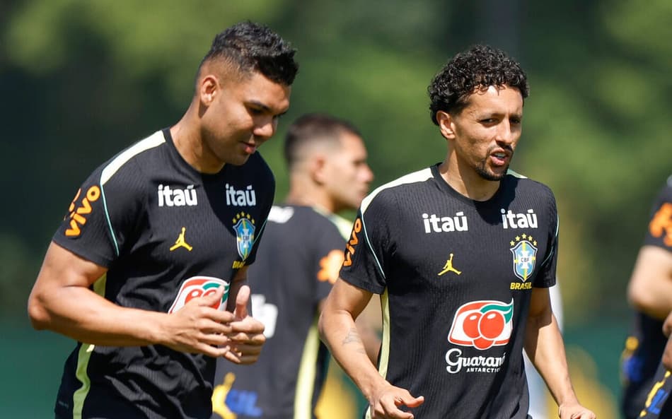 Casemiro, Marquinhos e Raphinha durante treino da Seleção Brasileira
