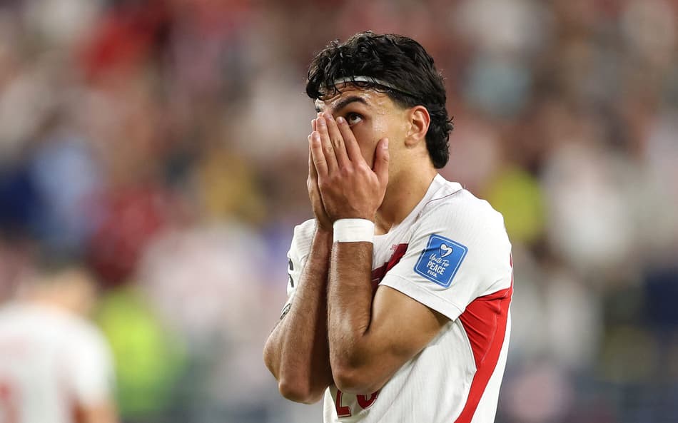 Após derrota para o Paraguai, a Turquia foi eliminada da Copa do Mundo (Foto: Richard Heathcote/Getty Images/AFP)