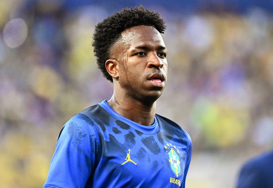 Vini Jr no aquecimento para Brasil x Haiti pela Copa do Mundo