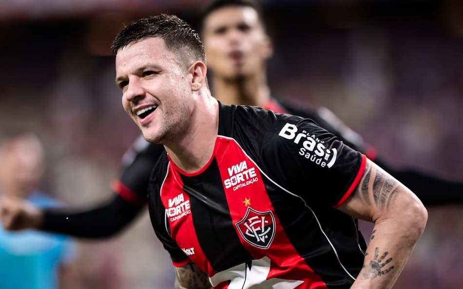 Vitória vira no fim e vence Fortaleza na final da Copa do Nordeste