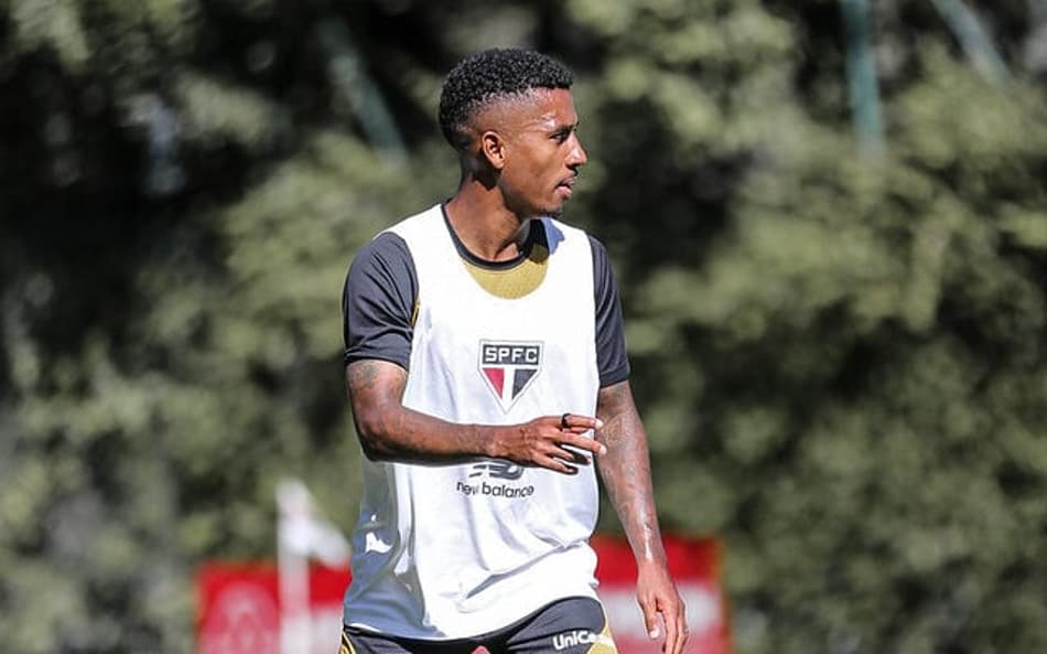 Marcos Antônio durante treino do São Paulo. (Foto: Divulgação/ SPFC)