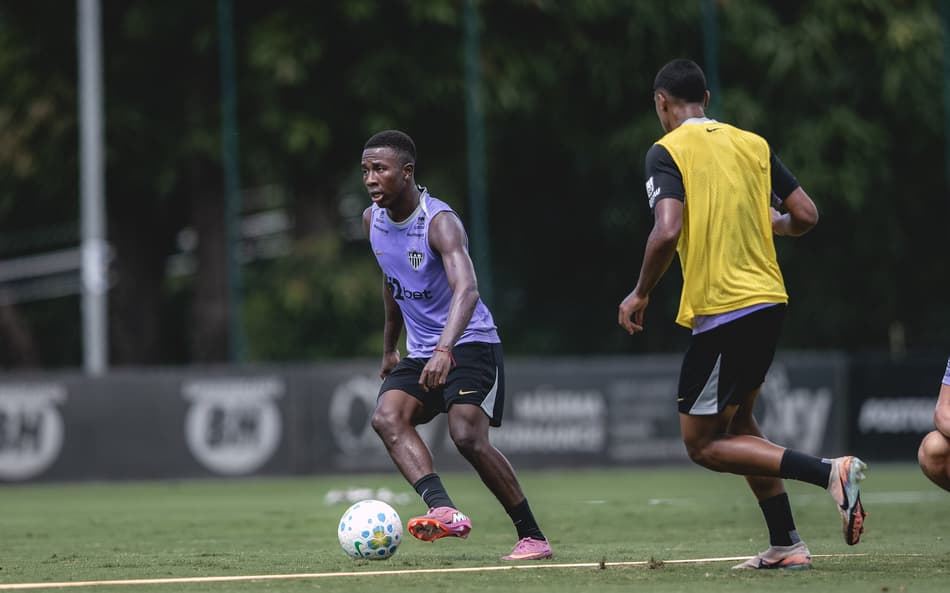 Alan Minda preparação contra o Cienciano (Foto: Pedro Souza / Atlético)