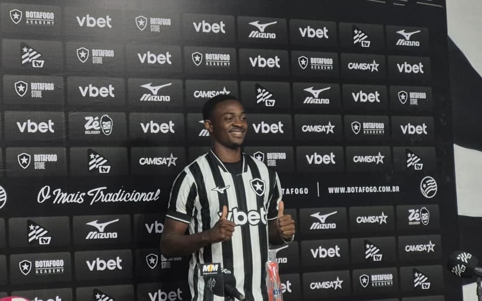 Domingos Andrade é o novo volante do Botafogo