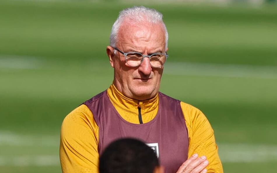 Dorival Jr. durante treinamento do São Paulo
