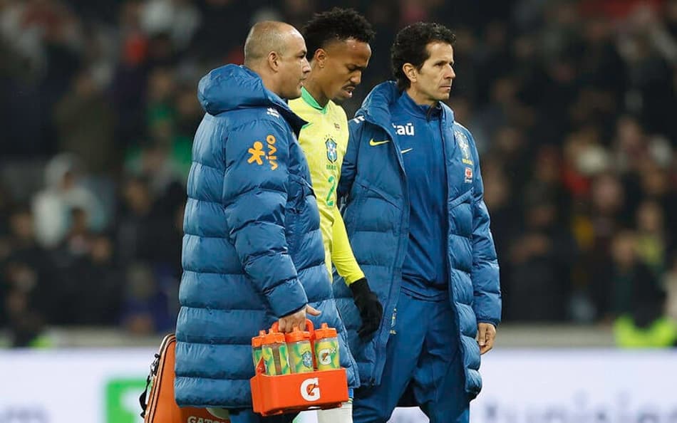 Éder Militão deixa amistoso do Brasil contra a Tunísia lesionado