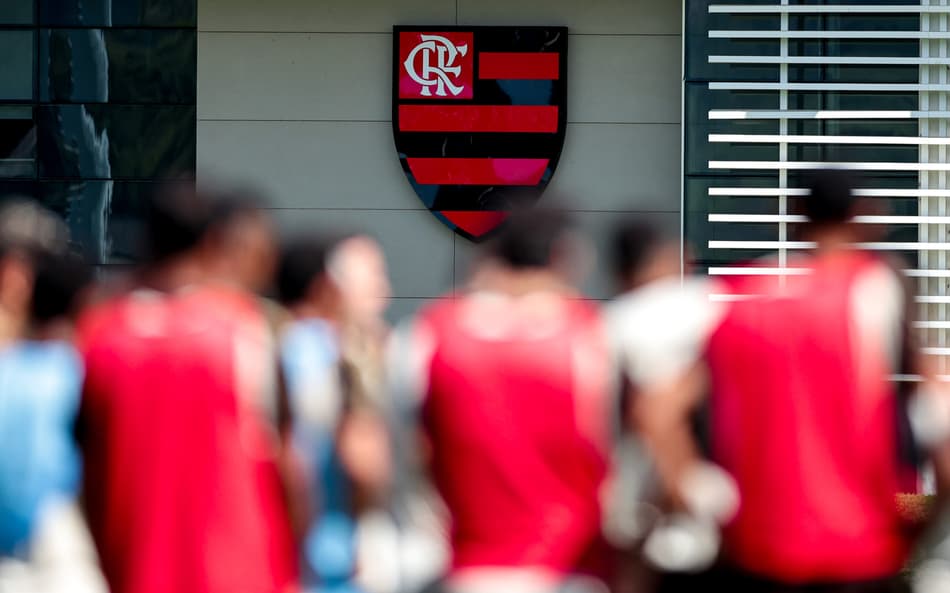 Escudo do Flamengo no CT Ninho do Urubu