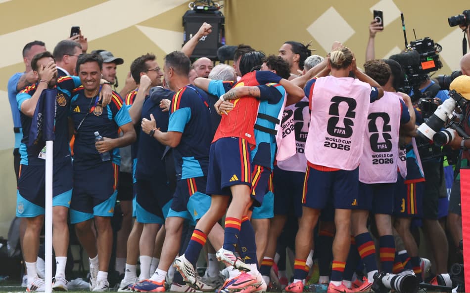 Espanha de 2026 supera campanha do título da Copa de 2010
