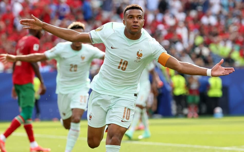Mbappé comemorando seu oitavo gol na Copa do Mundo 2026