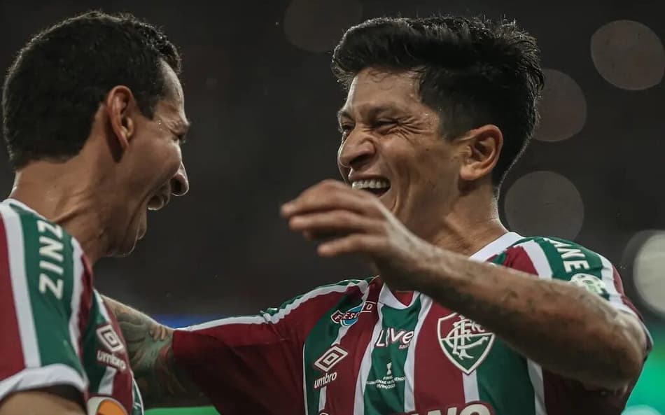 Cano e Ganso comemoram gol pelo Fluminense (Foto: Marcelo Gonçalves/Fluminense FC)