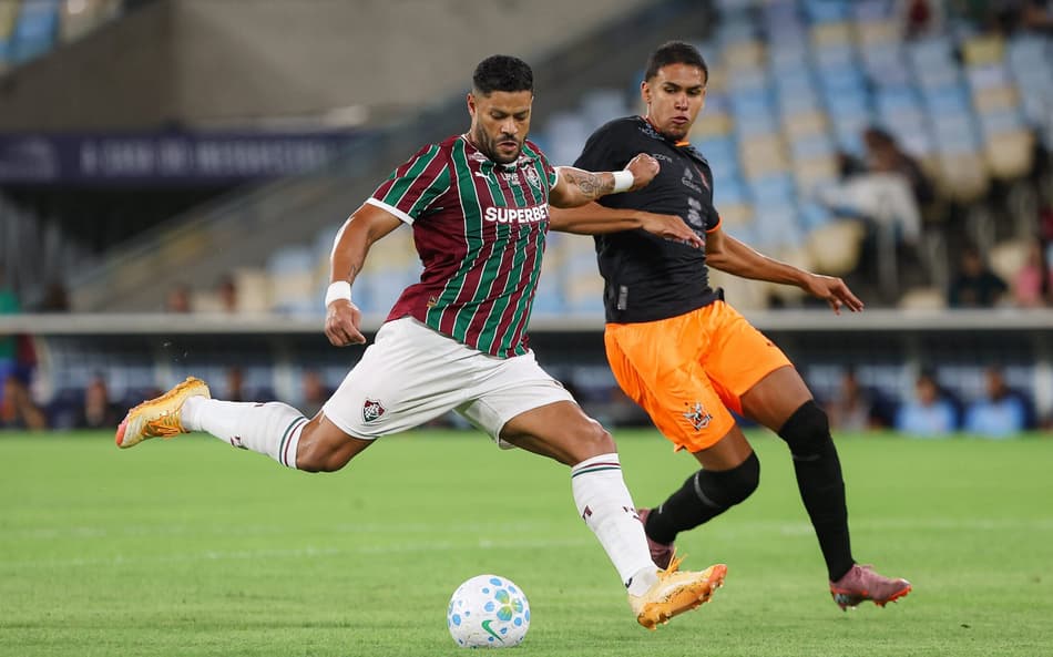 Hulk em ação em Fluminense x Nova Iguaçu