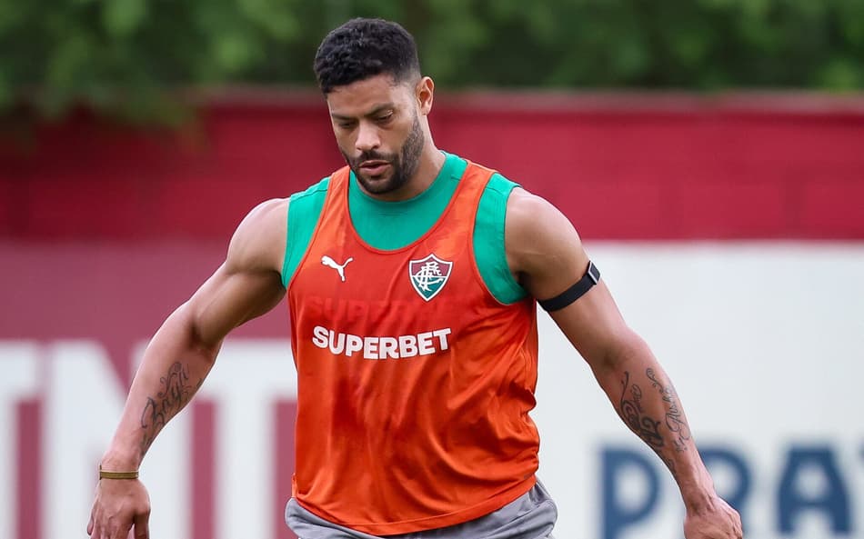 Hulk no treino do Fluminense no CT Carlos Castilho