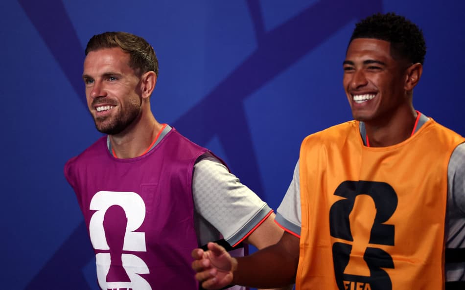 Henderson e Jude Bellingham pela Inglaterra