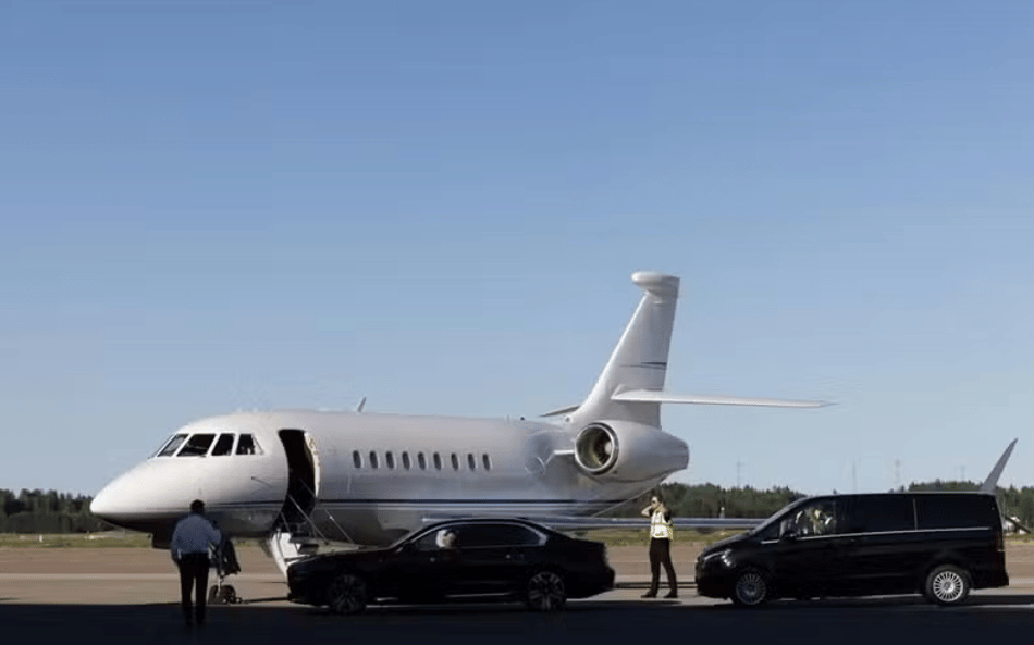 Empresa Anona Jets confirmou ao DinSide a venda de dois fretamentos em aeronaves Gulfstream G650 — Foto: Reprodução/Anona Jets