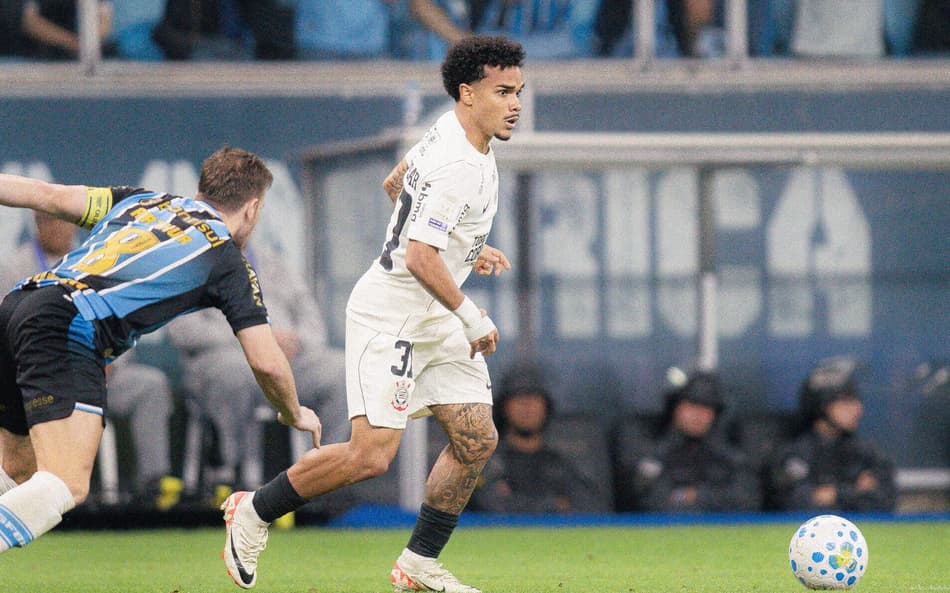 Kaio César em atuação pelo Corinthians contra o Grêmio, no Brasileirão