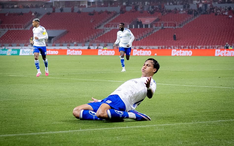 Kaio Jorge comemorando gol do Cruzeiro