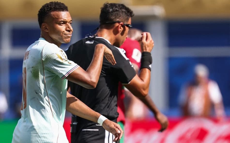 Mbappé após perder pênalti em partida da Copa do Mundo