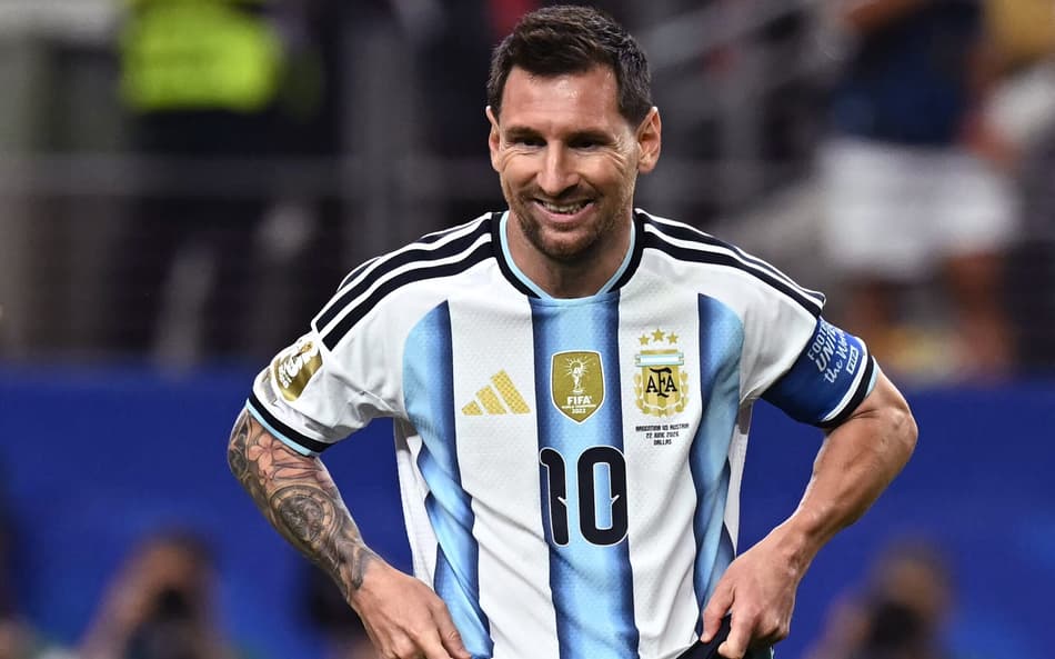 Messi lamenta cobrança de pênalti desperdiçada em Argentina x Áustria, pela Copa do Mundo
