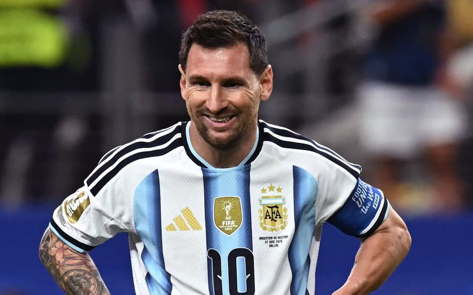 Messi lamenta cobrança de pênalti desperdiçada em Argentina x Áustria, pela Copa do Mundo