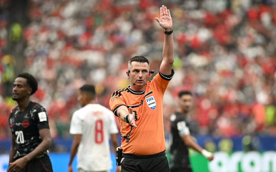 Árbitro de Espanha x Bélgica na Copa é marcado por polêmica envolvendo o Real Madrid