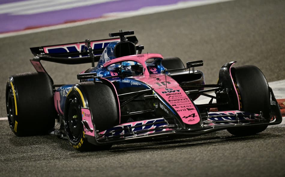 Pilotos da F1 recebem punição e perdem posição no grid em Silverstone