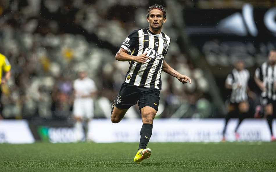 Recuperado de lesão, Scarpa busca retomada no segundo semestre no Atlético
