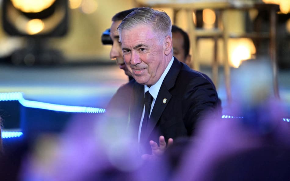 Ancelotti, técnico da Seleção Brasileira, durante convocação para a Copa do Mundo (Foto: Mauro PIMENTEL / AFP)