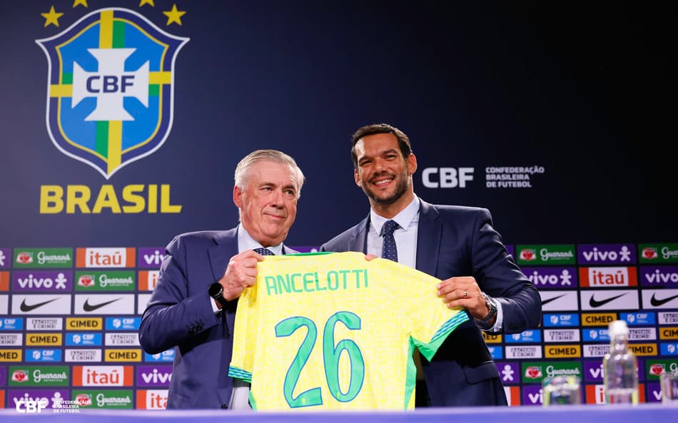 Carlo Ancelotti e Samir Xaud, presidente da CBF